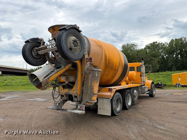 image for item FK3343 2007 Kenworth W900 ready mix truck