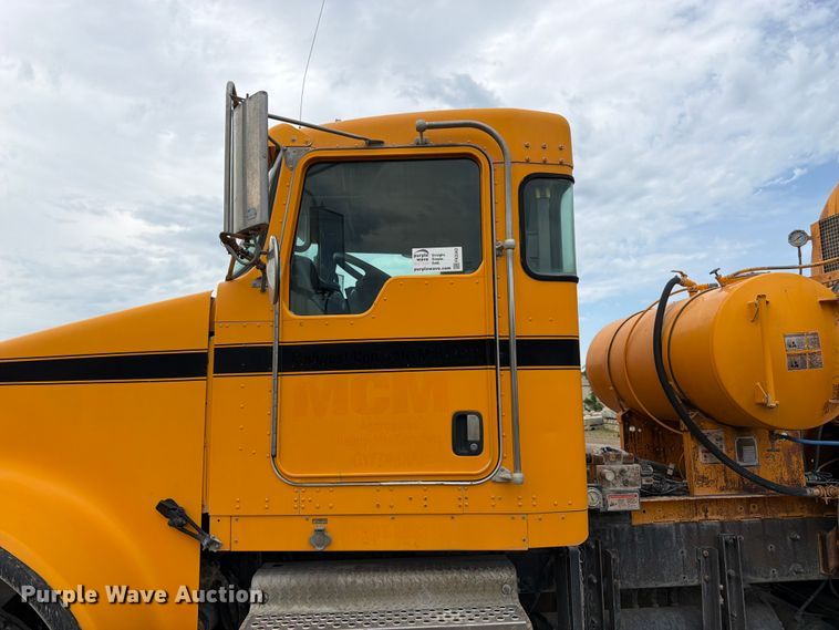 image for item FK3343 2007 Kenworth W900 ready mix truck