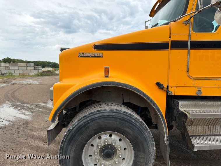 image for item FK3343 2007 Kenworth W900 ready mix truck