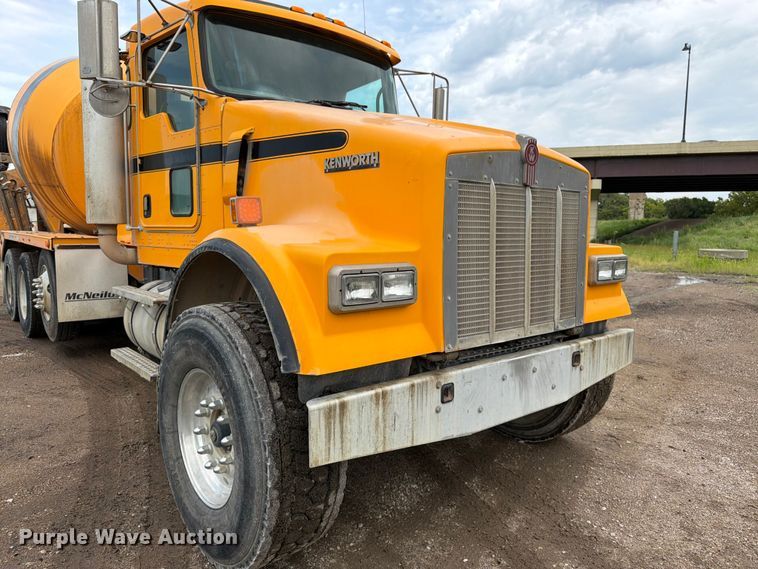image for item FK3343 2007 Kenworth W900 ready mix truck