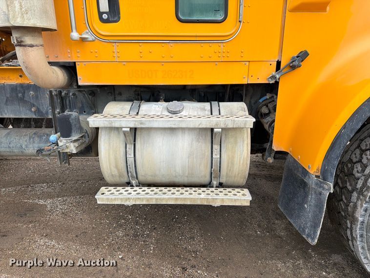 image for item FK3343 2007 Kenworth W900 ready mix truck
