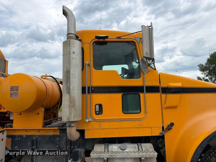 image for item FK3343 2007 Kenworth W900 ready mix truck