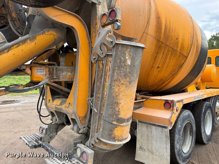 image for item FK3343 2007 Kenworth W900 ready mix truck