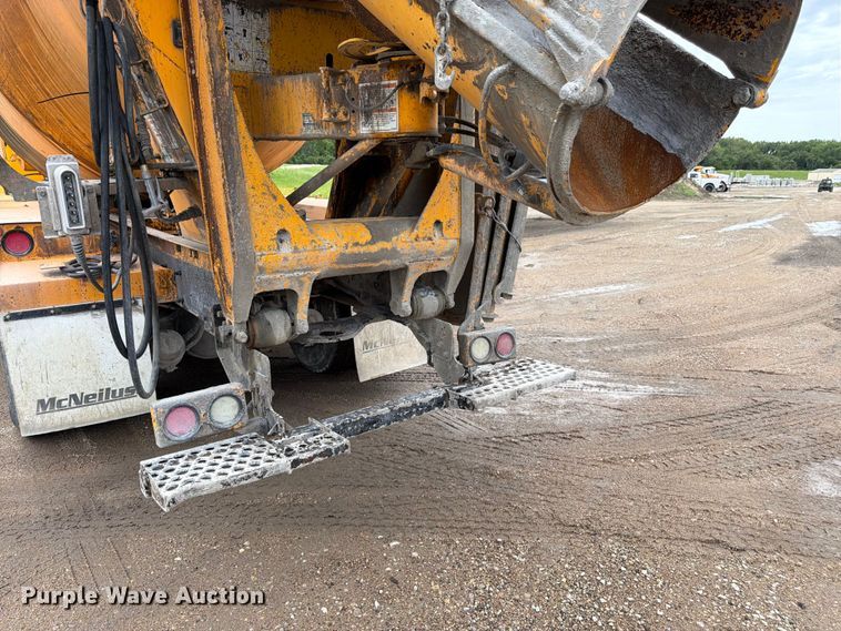 image for item FK3343 2007 Kenworth W900 ready mix truck