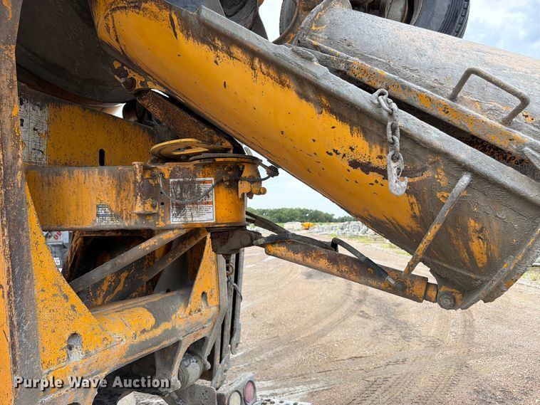 image for item FK3343 2007 Kenworth W900 ready mix truck