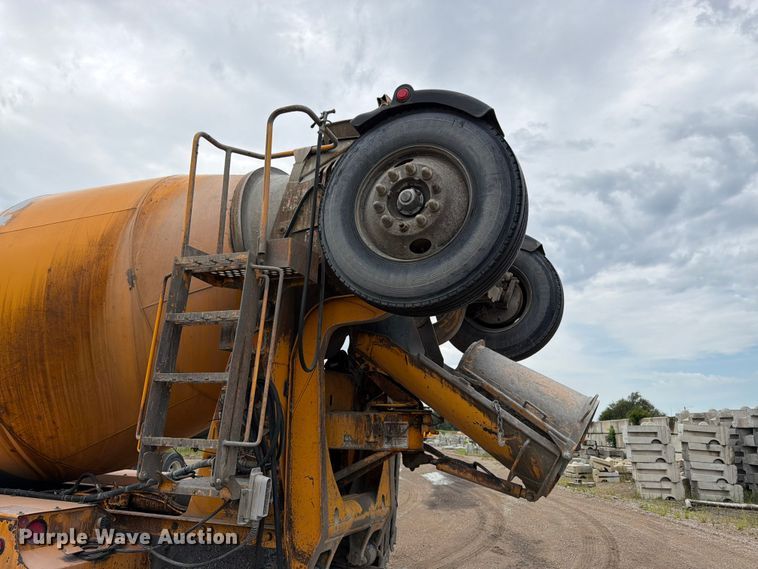 image for item FK3343 2007 Kenworth W900 ready mix truck