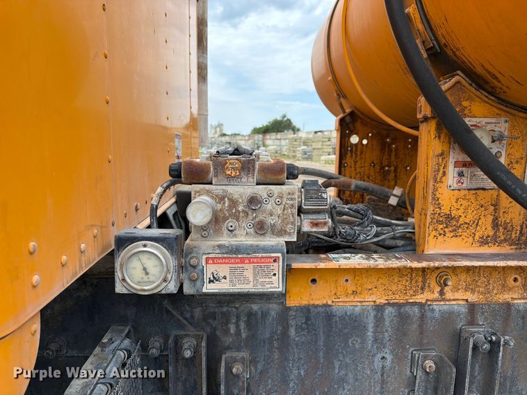 image for item FK3343 2007 Kenworth W900 ready mix truck