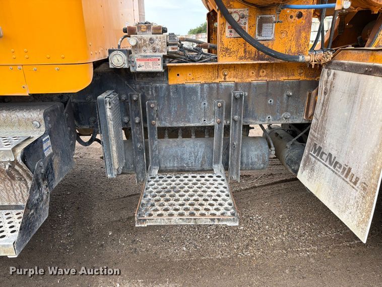 image for item FK3343 2007 Kenworth W900 ready mix truck