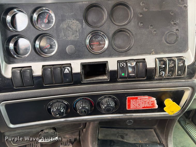image for item FK3343 2007 Kenworth W900 ready mix truck