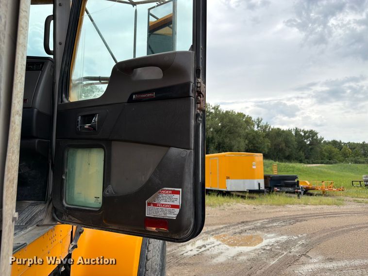 image for item FK3343 2007 Kenworth W900 ready mix truck