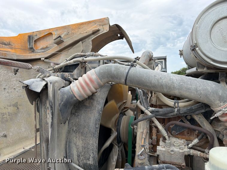 image for item FK3343 2007 Kenworth W900 ready mix truck