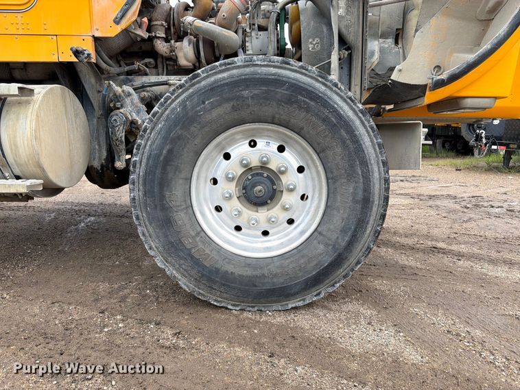 image for item FK3343 2007 Kenworth W900 ready mix truck