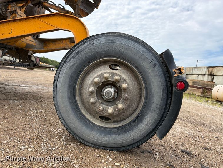image for item FK3343 2007 Kenworth W900 ready mix truck