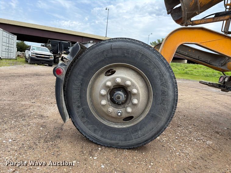 image for item FK3343 2007 Kenworth W900 ready mix truck