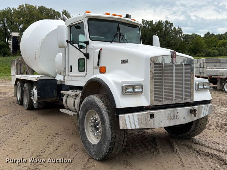 image for item FK3344 2003 Kenworth W900 ready mix truck
