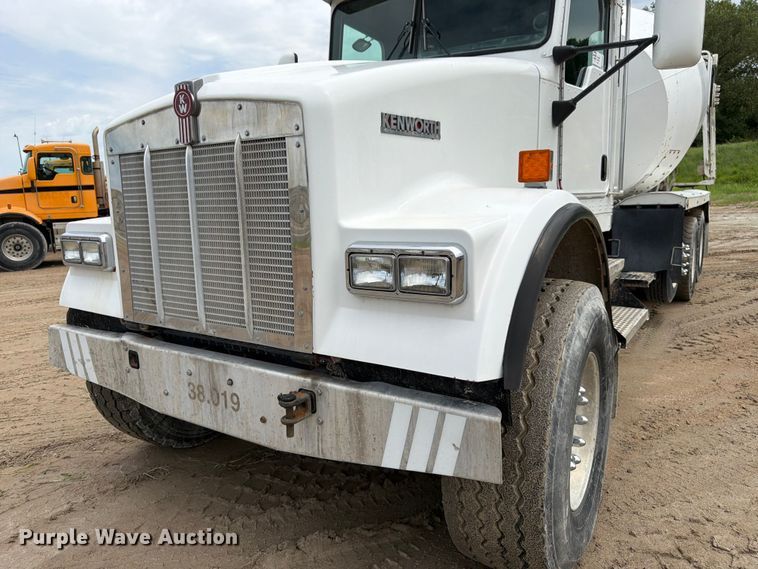image for item FK3344 2003 Kenworth W900 ready mix truck