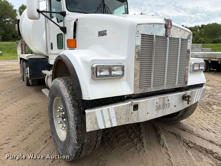image for item FK3344 2003 Kenworth W900 ready mix truck