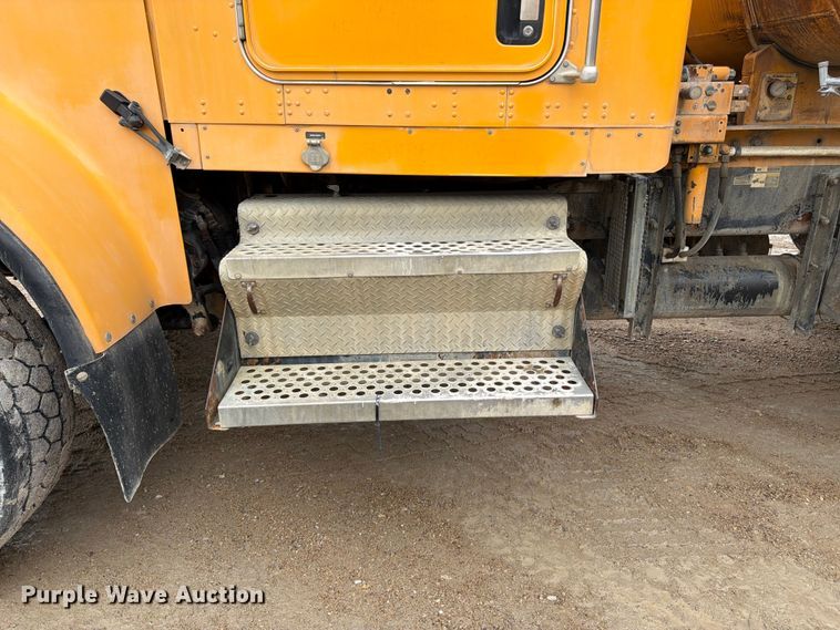 image for item FK3345 2006 Kenworth W9 Series ready mix truck