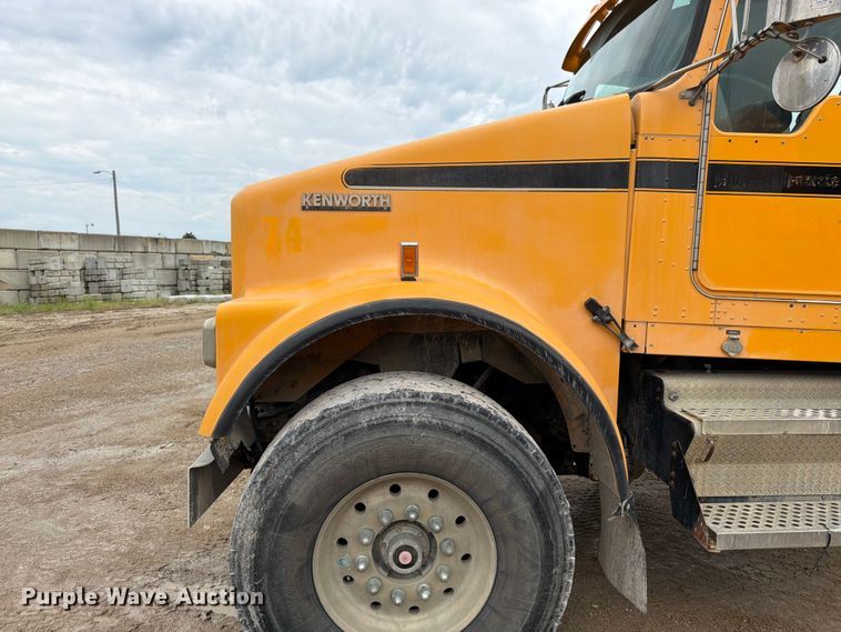 image for item FK3345 2006 Kenworth W9 Series ready mix truck