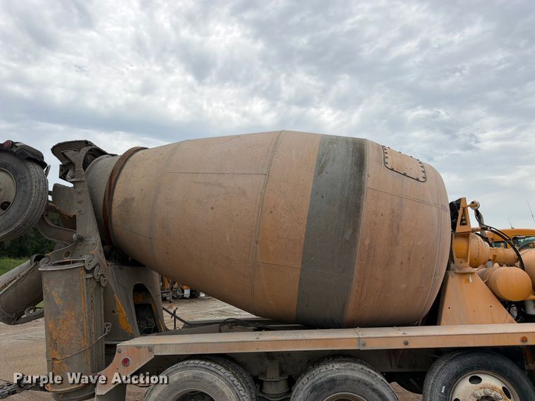 image for item FK3345 2006 Kenworth W9 Series ready mix truck