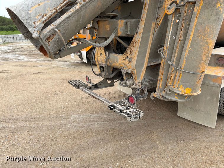 image for item FK3345 2006 Kenworth W9 Series ready mix truck
