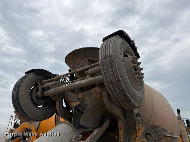 image for item FK3345 2006 Kenworth W9 Series ready mix truck