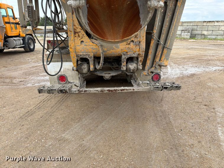 image for item FK3345 2006 Kenworth W9 Series ready mix truck