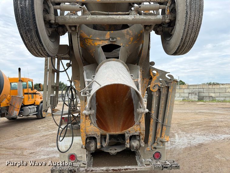 image for item FK3345 2006 Kenworth W9 Series ready mix truck