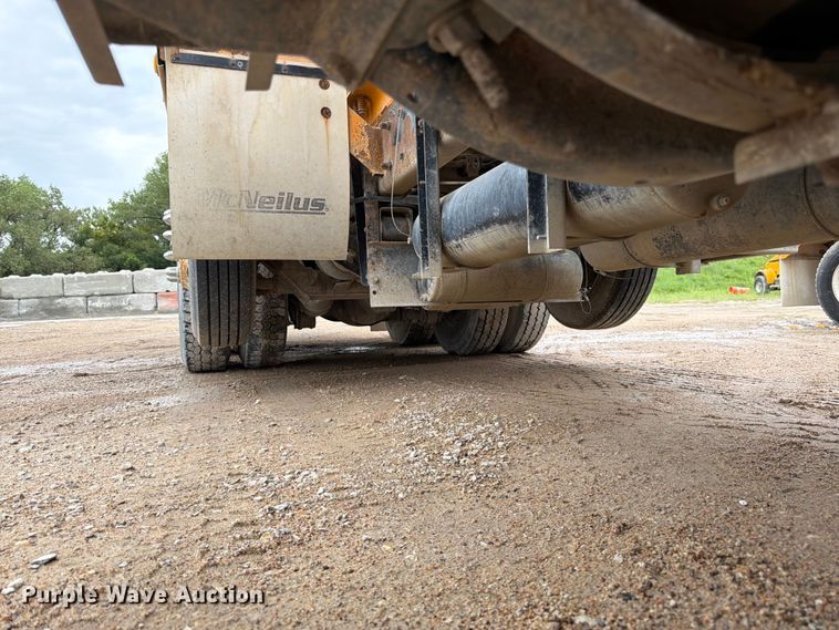 image for item FK3345 2006 Kenworth W9 Series ready mix truck