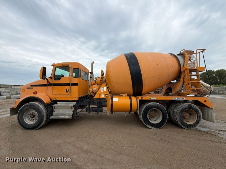 image for item FK3346 2006 Kenworth T800 ready mix truck