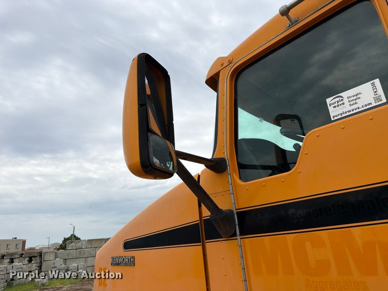 image for item FK3346 2006 Kenworth T800 ready mix truck