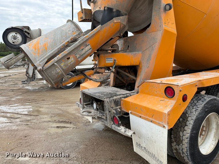 image for item FK3346 2006 Kenworth T800 ready mix truck