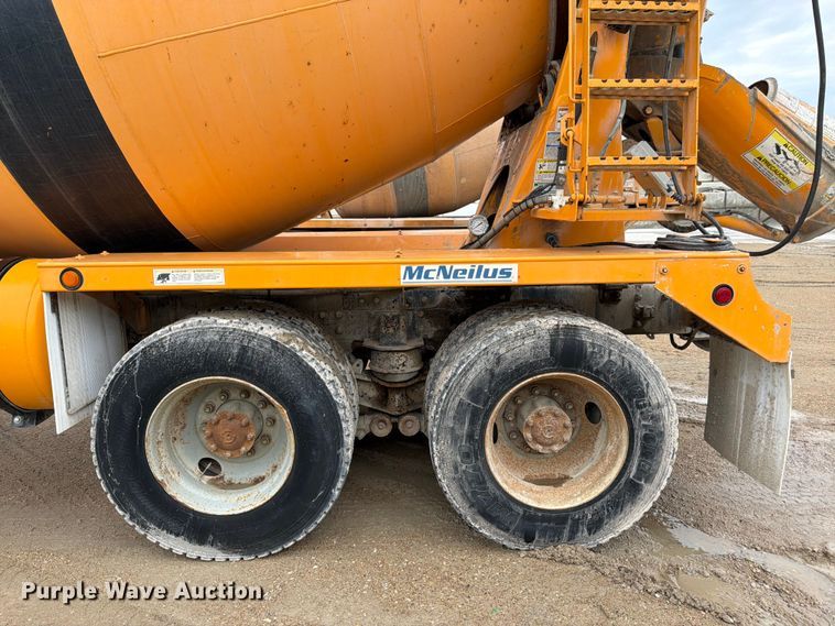 image for item FK3346 2006 Kenworth T800 ready mix truck