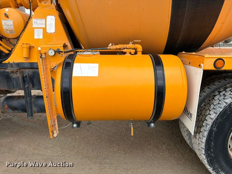 image for item FK3346 2006 Kenworth T800 ready mix truck