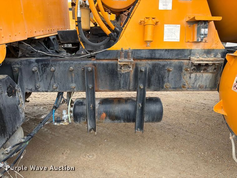 image for item FK3346 2006 Kenworth T800 ready mix truck