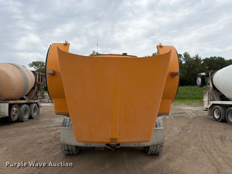 image for item FK3346 2006 Kenworth T800 ready mix truck
