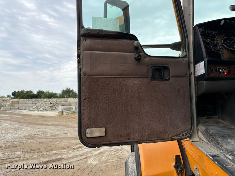 image for item FK3346 2006 Kenworth T800 ready mix truck