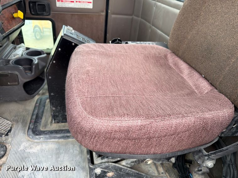image for item FK3346 2006 Kenworth T800 ready mix truck