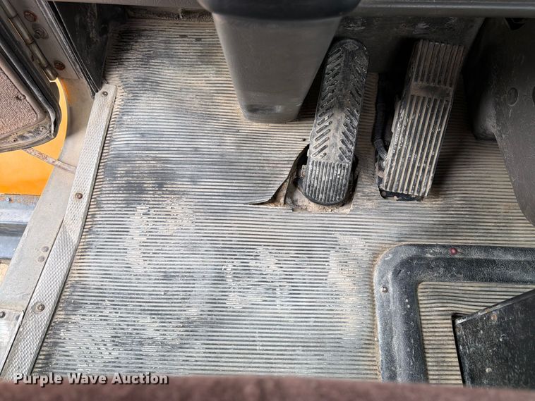 image for item FK3346 2006 Kenworth T800 ready mix truck