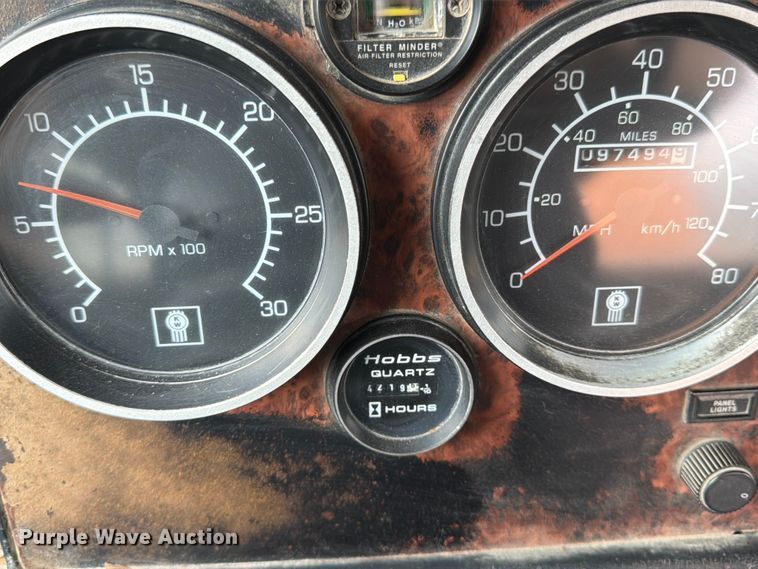 image for item FK3346 2006 Kenworth T800 ready mix truck