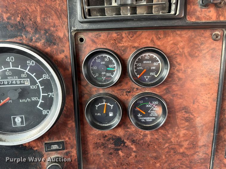 image for item FK3346 2006 Kenworth T800 ready mix truck