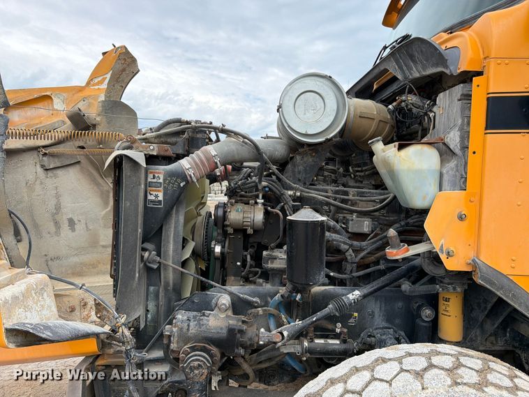 image for item FK3346 2006 Kenworth T800 ready mix truck