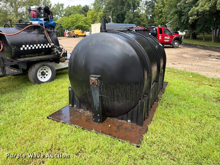 image for item FK3384 Poly tank