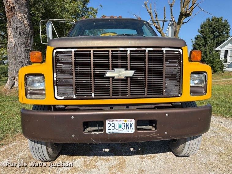 image for item FK3393 1994 Chevrolet Kodiak C5500 tank truck
