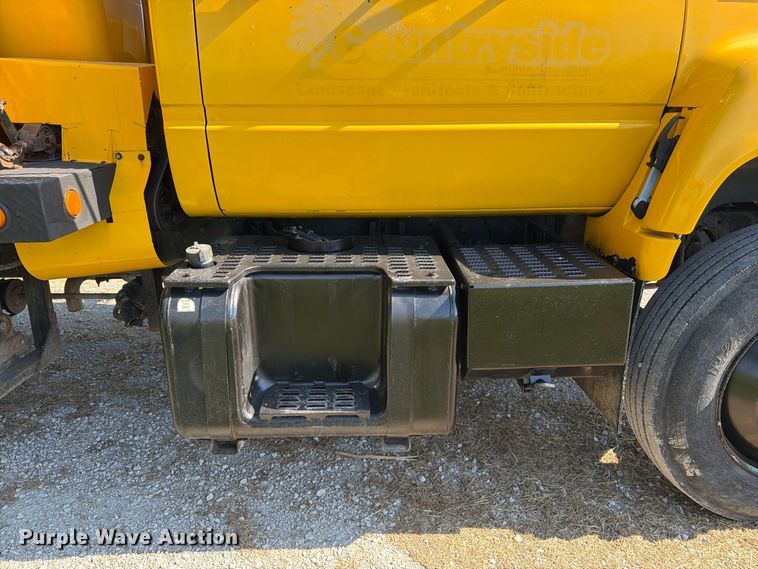 image for item FK3393 1994 Chevrolet Kodiak C5500 tank truck
