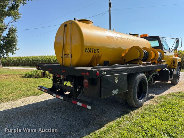 image for item FK3393 1994 Chevrolet Kodiak C5500 tank truck