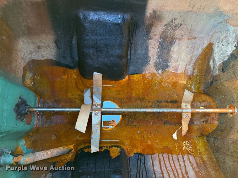 image for item FK3393 1994 Chevrolet Kodiak C5500 tank truck