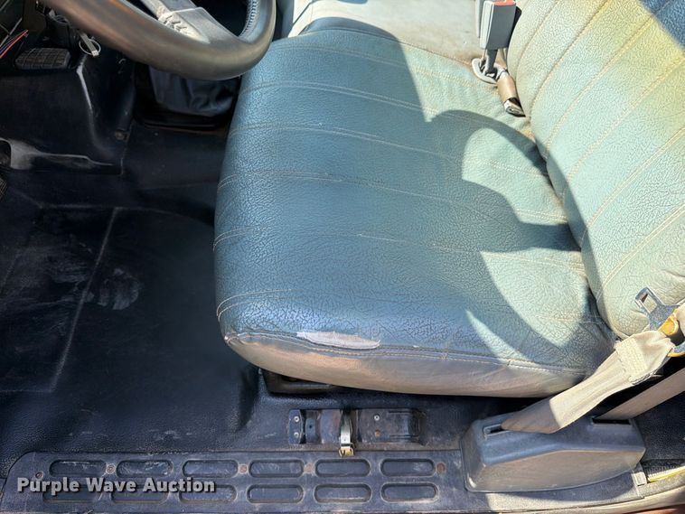 image for item FK3393 1994 Chevrolet Kodiak C5500 tank truck