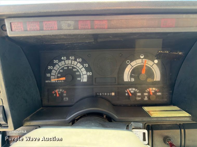 image for item FK3393 1994 Chevrolet Kodiak C5500 tank truck