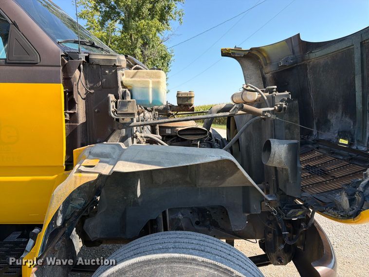 image for item FK3393 1994 Chevrolet Kodiak C5500 tank truck
